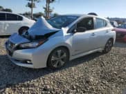 ✅ 2018 Nissan LEAF S • VIN: 1N4AZ1CP6JC303685 • Лот: 82324705. Опубликован ранее на Copart с пробегом 47 594 миль. Бесплатный доступ к архиву аукционных продаж из США и подробный отчёт об истории автомобиля на DreamBid. Изображение 1.