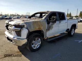 ✅ 2020 Chevrolet Silverado 2500HD LTZ • VIN: 1GC4YPEY3LF302823 • Лот: 70379313. Опубликован ранее на Copart с пробегом Не указан. Бесплатный доступ к архиву аукционных продаж из США и подробный отчёт об истории автомобиля на DreamBid. Изображение 1.