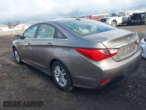 2014 Hyundai Sonata GLS with VIN 5NPEB4AC1EH914722, listed as a IAAI auction lot 43496417 with 169,829 mi miles and . Bid and sale history available at DreamBid. Image 3.