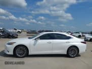 ✅ 2024 Lexus ES 300h Luxury • VIN: 58AEA1C17RU050563 • Lot: 42481783. Listed on IAAI with 6,029 mi. Free auction sales archive from the USA and detailed vehicle history report at DreamBid. Image 15.