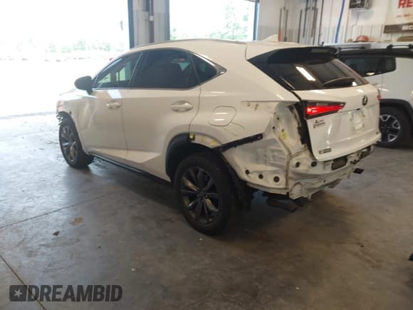 ✅ 2020 Lexus NX 300 F Sport • VIN: JTJJARBZXL5020472 • Lot: 42516025. Wystawiony na IAAI z przebiegiem 85 382 mil. Bezpłatny archiwum sprzedaży aukcyjnych z USA i szczegółowy raport historii pojazdu na DreamBid. Zdjęcie 3.