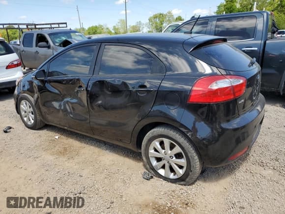 ✅ 2015 Kia Rio EX • VIN: KNADN5A39F6457613 • Лот: 52762885. Опубликован ранее на Copart с пробегом 50 648 миль. Бесплатный доступ к архиву аукционных продаж из США и подробный отчёт об истории автомобиля на DreamBid. Изображение 2.