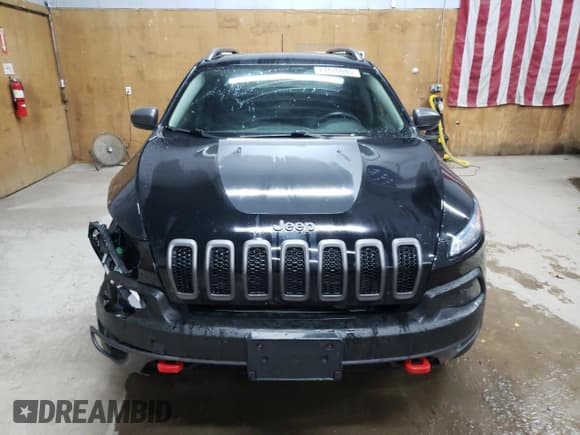 ✅ 2018 Jeep Cherokee Trailhawk • VIN: 1C4PJMBX4JD562345 • Лот: 87070085. Опубликован ранее на Copart с пробегом 88 816 миль. Бесплатный доступ к архиву аукционных продаж из США и подробный отчёт об истории автомобиля на DreamBid. Изображение 5.