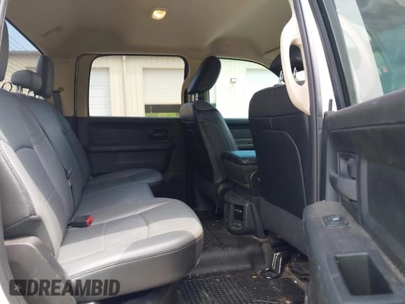 ✅ 2020 Ram 2500 Tradesman • VIN: 3C6UR5CL9LG258440 • Лот: 42073257. Опубликован ранее на IAAI с пробегом 33 489 миль. Бесплатный доступ к архиву аукционных продаж из США и подробный отчёт об истории автомобиля на DreamBid. Изображение 8.