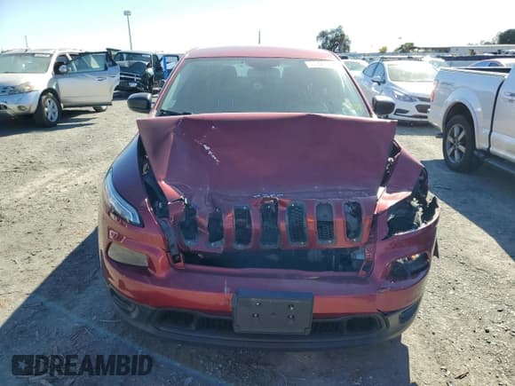 ✅ 2016 Jeep Cherokee Sport • VIN: 1C4PJLABXGW265576 • Лот: 87277715. Опубликован ранее на Copart с пробегом 68 899 миль. Бесплатный доступ к архиву аукционных продаж из США и подробный отчёт об истории автомобиля на DreamBid. Изображение 5.