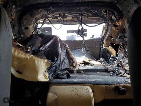 ✅ 2017 Lexus NX 300h • VIN: JTJBJRBZ9H2054688 • Лот: 69990075. Опубликован ранее на Copart с пробегом Не указан. Бесплатный доступ к архиву аукционных продаж из США и подробный отчёт об истории автомобиля на DreamBid. Изображение 10.