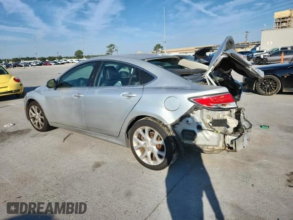 ✅ 2009 Mazda 6 S Grand Touring • VIN: 1YVHP82BX95M34478 • Лот: 84432995. Опубликован ранее на Copart с пробегом 146 273 миль. Бесплатный доступ к архиву аукционных продаж из США и подробный отчёт об истории автомобиля на DreamBid. Изображение 2.