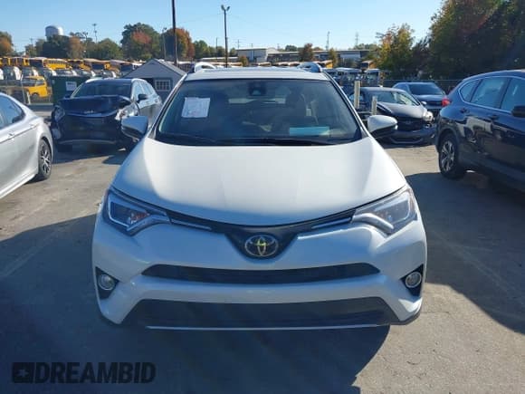 ✅ 2018 Toyota RAV4 Limited • VIN: JTMYFREVXJD127469 • Lot: 43587235. Wystawiony na IAAI z przebiegiem 92 251 mil. Bezpłatny archiwum sprzedaży aukcyjnych z USA i szczegółowy raport historii pojazdu na DreamBid. Zdjęcie 13.