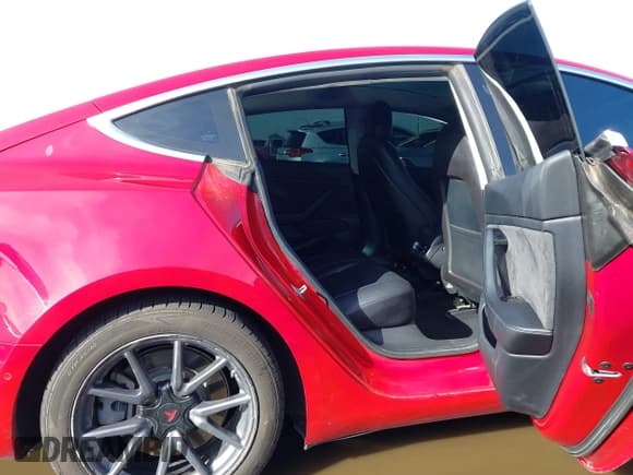 ✅ 2018 Tesla Model 3 Long Range Battery • VIN: 5YJ3E1EA8JF058141 • Lot: 43723782. Listed on IAAI with 171,175 mi. Free auction sales archive from the USA and detailed vehicle history report at DreamBid. Image 8.