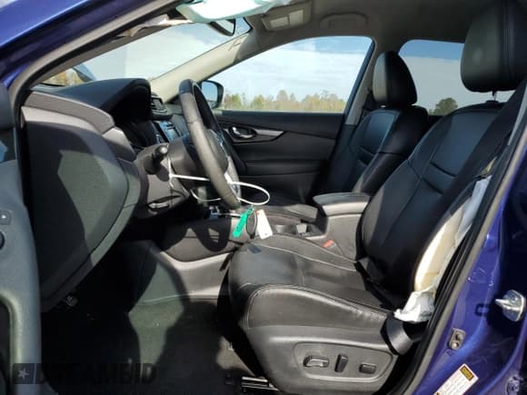 ✅ 2018 Nissan Rogue SV • VIN: 5N1AT2MV0JC733514 • Lot: 92485445. Wystawiony na Copart z przebiegiem 74 100 mil. Bezpłatny archiwum sprzedaży aukcyjnych z USA i szczegółowy raport historii pojazdu na DreamBid. Zdjęcie 7.