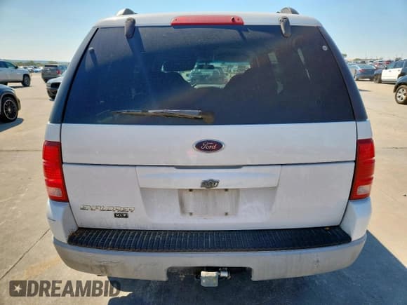 ✅ 2002 Ford Explorer XLT • VIN: 1FMZU63E82ZA82169 • Lot: 85175835. Wystawiony na Copart z przebiegiem 311 619 mil. Bezpłatny archiwum sprzedaży aukcyjnych z USA i szczegółowy raport historii pojazdu na DreamBid. Zdjęcie 6.