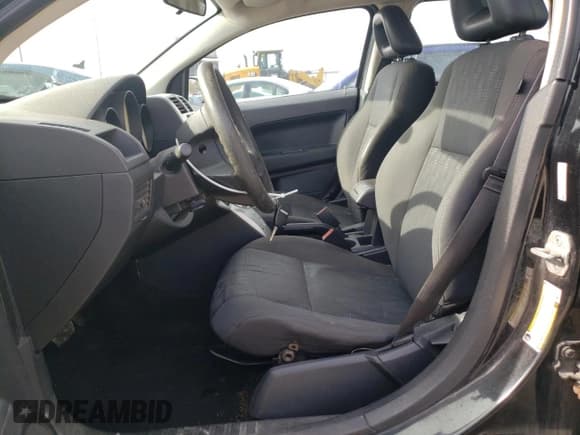 ✅ 2008 Dodge Caliber SE • VIN: 1B3HB28B38D668766 • Лот: 81021624. Опубликован ранее на Copart с пробегом 272 878 миль. Бесплатный доступ к архиву аукционных продаж из США и подробный отчёт об истории автомобиля на DreamBid. Изображение 7.