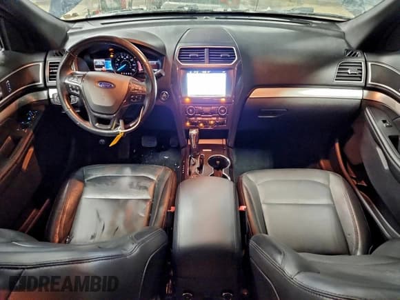 ✅ 2017 Ford Explorer XLT • VIN: 1FM5K8DH5HGA83096 • Lot: 95217575. Wystawiony na Copart z przebiegiem 46 412 mil. Bezpłatny archiwum sprzedaży aukcyjnych z USA i szczegółowy raport historii pojazdu na DreamBid. Zdjęcie 8.