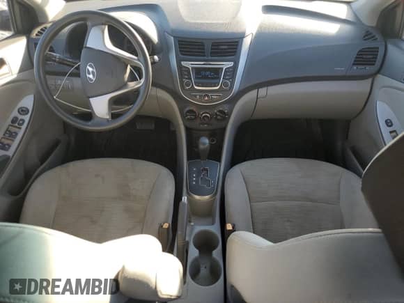 ✅ 2015 Hyundai Accent GLS • VIN: KMHCT4AE7FU793574 • Lot: 81056005. Wystawiony na Copart z przebiegiem 117 216 mil. Bezpłatny archiwum sprzedaży aukcyjnych z USA i szczegółowy raport historii pojazdu na DreamBid. Zdjęcie 8.