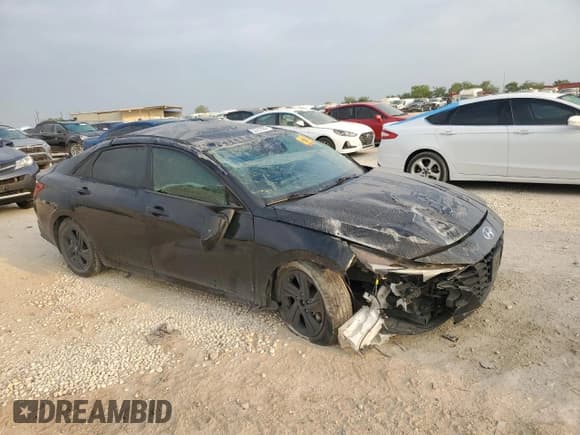 ✅ 2023 Hyundai Elantra SEL • VIN: 5NPLM4AG4PH086950 • Lot: 53751925. Listed on Copart with 62,111 mi. Free auction sales archive from the USA and detailed vehicle history report at DreamBid. Image 4.