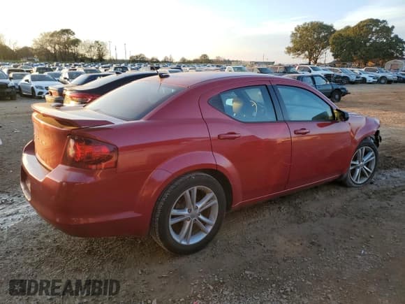 ✅ 2014 Dodge Avenger SE • VIN: 1C3CDZAB1EN175538 • Lot: 80088844. Wystawiony na Copart z przebiegiem 105 630 mil. Bezpłatny archiwum sprzedaży aukcyjnych z USA i szczegółowy raport historii pojazdu na DreamBid. Zdjęcie 3.