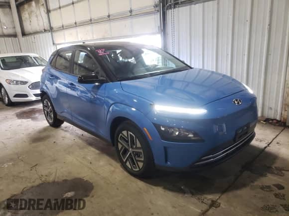 2022 Hyundai Kona SEL с VIN KM8K23AG8NU152264, выставлен на аукционе Copart как лот 37145483 с пробегом 3 880 миль миль и . История ставок и продаж доступна на DreamBid. Изображение 4.