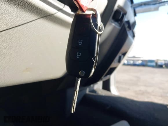 ✅ 2020 Ford F-250 XL • VIN: 1FT7W2B6XLEC22420 • Lot: 43898348. Listed on IAAI with 69,185 mi. Free auction sales archive from the USA and detailed vehicle history report at DreamBid. Image 11.