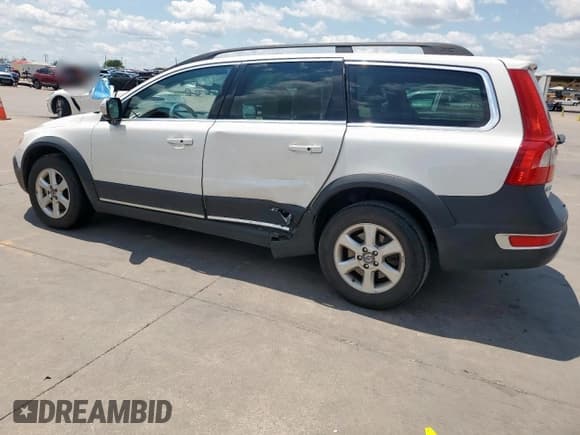 ✅ 2011 Volvo XC70 3.2L • VIN: YV4952BL6B1096318 • Lot: 68107735. Listed on Copart with 148,391 mi. Free auction sales archive from the USA and detailed vehicle history report at DreamBid. Image 2.