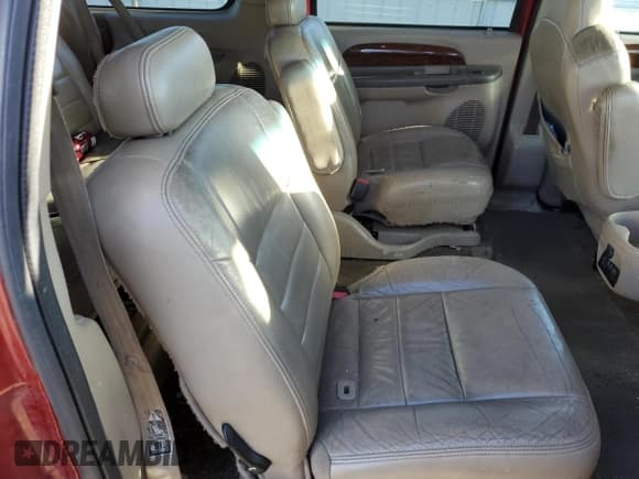 ✅ 2002 Ford Excursion Limited • VIN: 1FMNU43S32EC53880 • Лот: 79093813. Опубликован ранее на Copart с пробегом 181 635 миль. Бесплатный доступ к архиву аукционных продаж из США и подробный отчёт об истории автомобиля на DreamBid. Изображение 11.