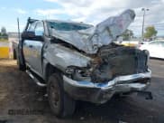 ✅ 2015 Ram 2500 Tradesman • VIN: 3C6UR5HL2FG548208 • Lot: 40566236. Wystawiony na IAAI z przebiegiem 177 580 mil. Bezpłatny archiwum sprzedaży aukcyjnych z USA i szczegółowy raport historii pojazdu na DreamBid. Zdjęcie 1.