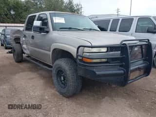 2001 Chevrolet Silverado 2500HD с VIN 1GCHK231X1F139404, выставлен на аукционе IAAI как лот 41310977 с пробегом 325 884 миль миль и . История ставок и продаж доступна на DreamBid. Изображение 1.
