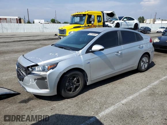 ✅ 2017 Hyundai Ioniq Blue • VIN: KMHC65LC0HU031537 • Lot: 52194305. Wystawiony na Copart z przebiegiem 62 796 mil. Bezpłatny archiwum sprzedaży aukcyjnych z USA i szczegółowy raport historii pojazdu na DreamBid. Zdjęcie 1.