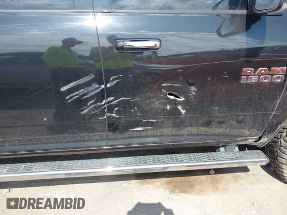 ✅ 2018 Ram 1500 Big Horn • VIN: 3C6RR7LT8JG130740 • Lot: 42822308. Wystawiony na IAAI z przebiegiem 103 758 mil. Bezpłatny archiwum sprzedaży aukcyjnych z USA i szczegółowy raport historii pojazdu na DreamBid. Zdjęcie 18.