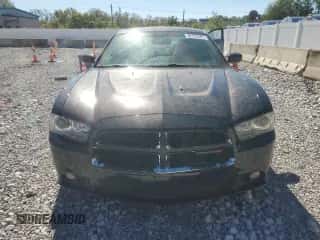 ✅ 2014 Dodge Charger RT Plus • VIN: 2C3CDXDT1EH331840 • Lot: 82258485. Wystawiony na Copart z przebiegiem 141 460 mil. Bezpłatny archiwum sprzedaży aukcyjnych z USA i szczegółowy raport historii pojazdu na DreamBid. Zdjęcie 5.