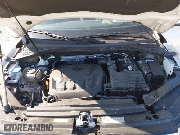 ✅ 2020 Volkswagen Tiguan SE • VIN: 3VV3B7AXXLM124839 • Lot: 43711112. Wystawiony na IAAI z przebiegiem 76 717 mil. Bezpłatny archiwum sprzedaży aukcyjnych z USA i szczegółowy raport historii pojazdu na DreamBid. Zdjęcie 10.