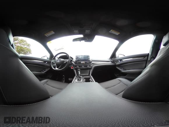 ✅ 2022 Honda Accord Sport • VIN: 1HGCV1F39NA098826 • Lot: 43495647. Wystawiony na IAAI z przebiegiem 18 990 mil. Bezpłatny archiwum sprzedaży aukcyjnych z USA i szczegółowy raport historii pojazdu na DreamBid. Zdjęcie 19.