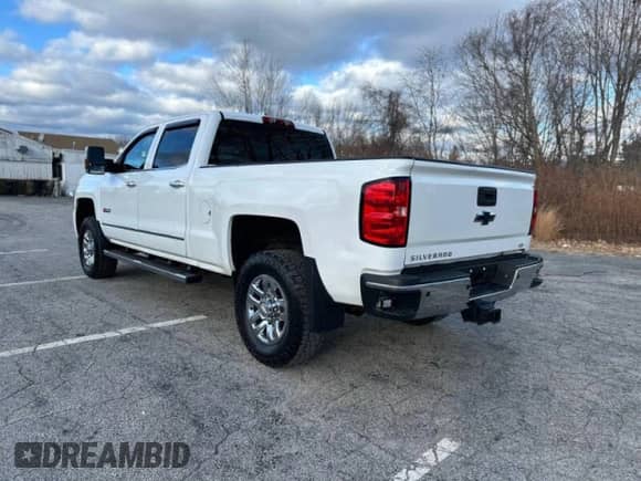 2016 Chevrolet Silverado 3500HD LTZ с VIN 1GC4K0C87GF263042, выставлен на аукционе Copart как лот 43293735 с пробегом 169 560 миль миль и Чистый • Clean title. История ставок и продаж доступна на DreamBid. Изображение 3.