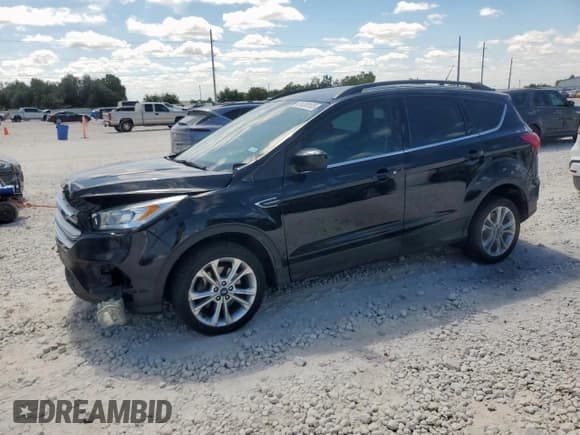 ✅ 2019 Ford Escape SEL • VIN: 1FMCU0HD4KUB26202 • Lot: 81430185. Listed on Copart with 227,300 mi. Free auction sales archive from the USA and detailed vehicle history report at DreamBid. Image 1.
