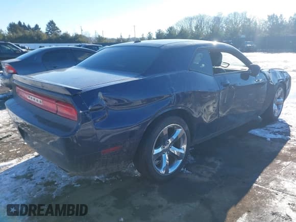 ✅ 2013 Dodge Challenger Rallye Redline • VIN: 2C3CDYAG0DH642154 • Lot: 41352211. Wystawiony na IAAI z przebiegiem 121 569 mil. Bezpłatny archiwum sprzedaży aukcyjnych z USA i szczegółowy raport historii pojazdu na DreamBid. Zdjęcie 4.