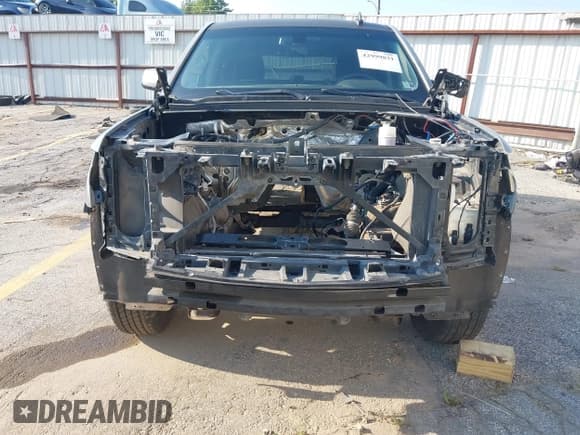 ✅ 2015 Chevrolet Tahoe Commercial • VIN: 1GNLC2EC5FR701549 • Lot: 42999831. Listed on IAAI with Not provided. Free auction sales archive from the USA and detailed vehicle history report at DreamBid. Image 6.