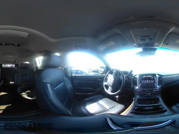 ✅ 2016 Chevrolet Suburban LTZ • VIN: 1GNSCJKC3GR441695 • Lot: 43422309. Wystawiony na IAAI z przebiegiem 157 379 mil. Bezpłatny archiwum sprzedaży aukcyjnych z USA i szczegółowy raport historii pojazdu na DreamBid. Zdjęcie 18.