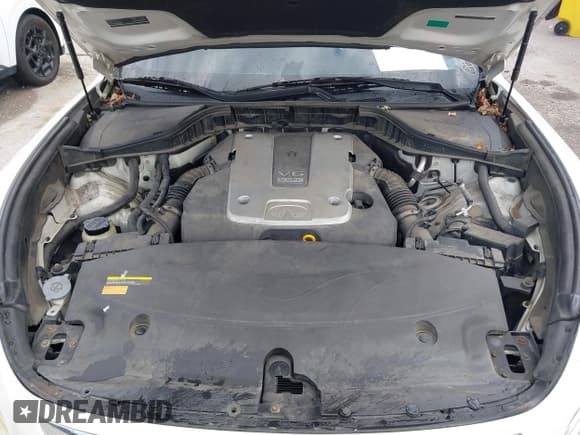 ✅ 2011 Infiniti M • VIN: JN1BY1AR4BM374937 • Lot: 43391136. Wystawiony na IAAI z przebiegiem 172 968 mil. Bezpłatny archiwum sprzedaży aukcyjnych z USA i szczegółowy raport historii pojazdu na DreamBid. Zdjęcie 10.