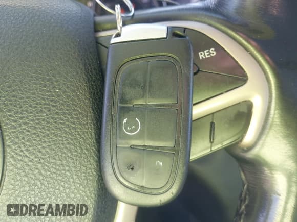 ✅ 2016 Jeep Cherokee Limited • VIN: 1C4PJMDS2GW119030 • Lot: 43485608. Wystawiony na IAAI z przebiegiem 165 271 mil. Bezpłatny archiwum sprzedaży aukcyjnych z USA i szczegółowy raport historii pojazdu na DreamBid. Zdjęcie 11.