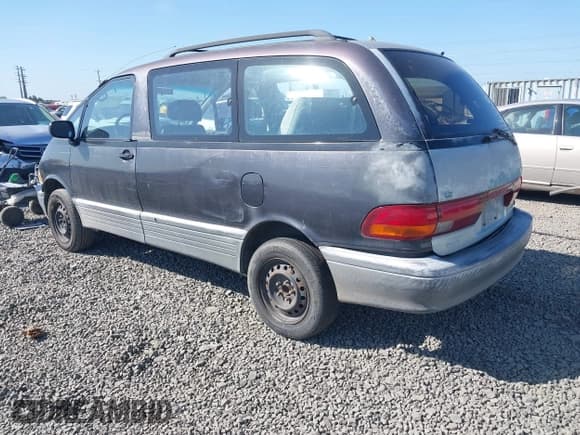 ✅ 1995 Toyota Previa • VIN: JT3AC13R4S1177535 • Lot: 42207327. Wystawiony na IAAI z przebiegiem 330 929 mil. Bezpłatny archiwum sprzedaży aukcyjnych z USA i szczegółowy raport historii pojazdu na DreamBid. Zdjęcie 3.
