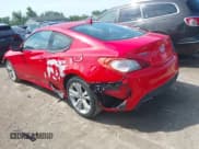✅ 2010 Hyundai Genesis Coupe Track • VIN: KMHHU6KH5AU017881 • Lot: 42860216. Wystawiony na IAAI z przebiegiem 73 566 mil. Bezpłatny archiwum sprzedaży aukcyjnych z USA i szczegółowy raport historii pojazdu na DreamBid. Zdjęcie 3.