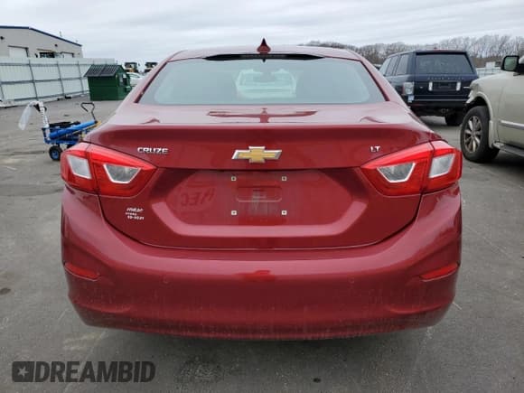 ✅ 2017 Chevrolet Cruze LT • VIN: 1G1BE5SM8H7222448 • Lot: 46070323. Listed on Copart with 84,826 mi. Free auction sales archive from the USA and detailed vehicle history report at DreamBid. Image 6.