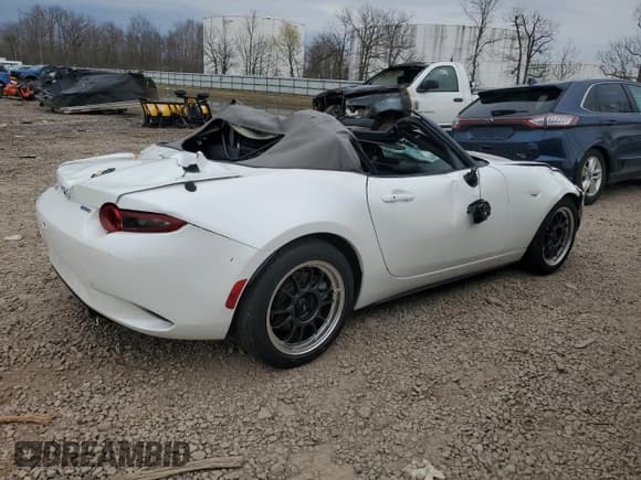 ✅ 2021 Mazda MX-5 Miata Grand Touring • VIN: JM1NDAD70M0455699 • Lot: 50471455. Wystawiony na Copart z przebiegiem Nie podano. Bezpłatny archiwum sprzedaży aukcyjnych z USA i szczegółowy raport historii pojazdu na DreamBid. Zdjęcie 3.