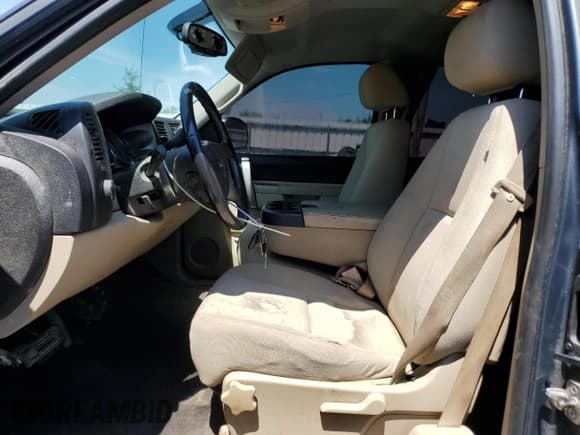 ✅ 2011 GMC Sierra 1500 SLE • VIN: 1GTR1VEA0BZ396111 • Lot: 70116465. Wystawiony na Copart z przebiegiem 176 042 mil. Bezpłatny archiwum sprzedaży aukcyjnych z USA i szczegółowy raport historii pojazdu na DreamBid. Zdjęcie 7.