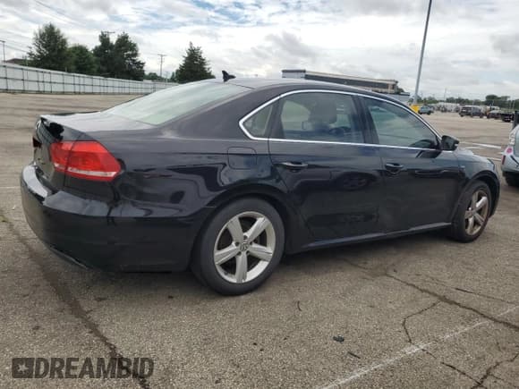 ✅ 2015 Volkswagen Passat Limited Edition • VIN: 1VWAT7A38FC110294 • Lot: 63344235. Listed on Copart with 116,169 mi. Free auction sales archive from the USA and detailed vehicle history report at DreamBid. Image 3.