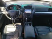 ✅ 2017 Ford Explorer XLT • VIN: 1FM5K7D86HGA61974 • Lot: 50249405. Listed on Copart with 120,097 mi. Free auction sales archive from the USA and detailed vehicle history report at DreamBid. Image 8.