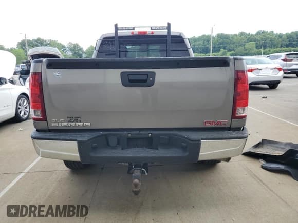 ✅ 2012 GMC Sierra 1500 SLE • VIN: 1GTR2VE73CZ230698 • Lot: 65224475. Listed on Copart with 128,397 mi. Free auction sales archive from the USA and detailed vehicle history report at DreamBid. Image 6.