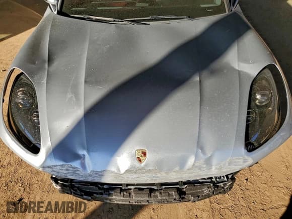 ✅ 2018 Porsche Macan GTS • VIN: WP1AG2A50JLB63767 • Lot: 96617415. Wystawiony na Copart z przebiegiem 54 209 mil. Bezpłatny archiwum sprzedaży aukcyjnych z USA i szczegółowy raport historii pojazdu na DreamBid. Zdjęcie 11.