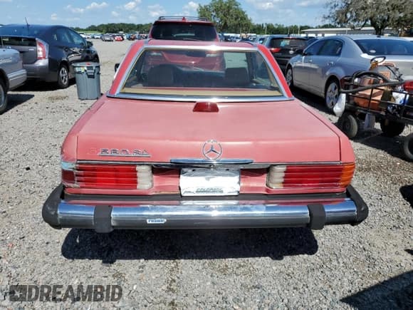 ✅ 1986 Mercedes-Benz 560 SL • VIN: WDBBA48D3GA038202 • Lot: 60146945. Listed on Copart with 219,226 mi. Free auction sales archive from the USA and detailed vehicle history report at DreamBid. Image 6.
