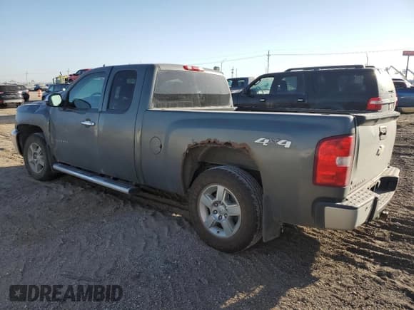 ✅ 2011 Chevrolet Silverado 1500 LT • VIN: 1GCRKSE38BZ315756 • Lot: 73685404. Listed on Copart with 300,157 mi. Free auction sales archive from the USA and detailed vehicle history report at DreamBid. Image 2.