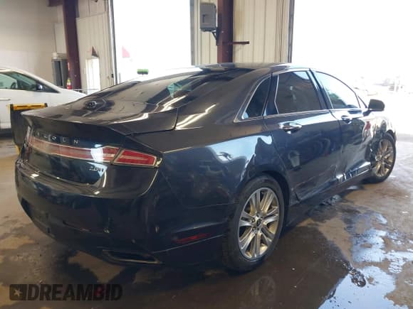 ✅ 2014 Lincoln MKZ Hybrid • VIN: 3LN6L2LU2ER805609 • Lot: 42147588. Wystawiony na IAAI z przebiegiem 81 622 mil. Bezpłatny archiwum sprzedaży aukcyjnych z USA i szczegółowy raport historii pojazdu na DreamBid. Zdjęcie 4.